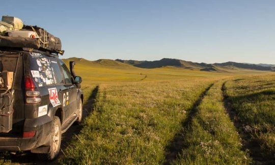 overlanding in mongolia