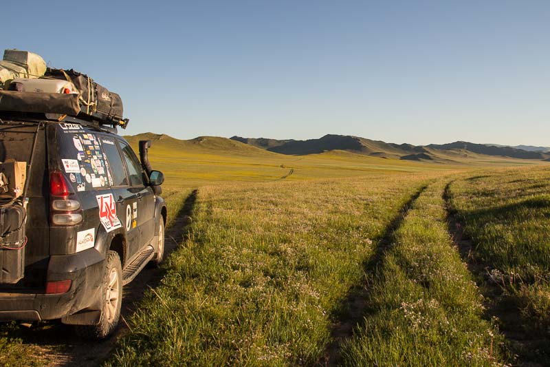 overlanding in mongolia