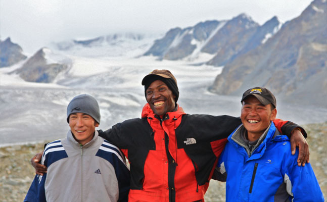 altai mixed tour base camp mongolia